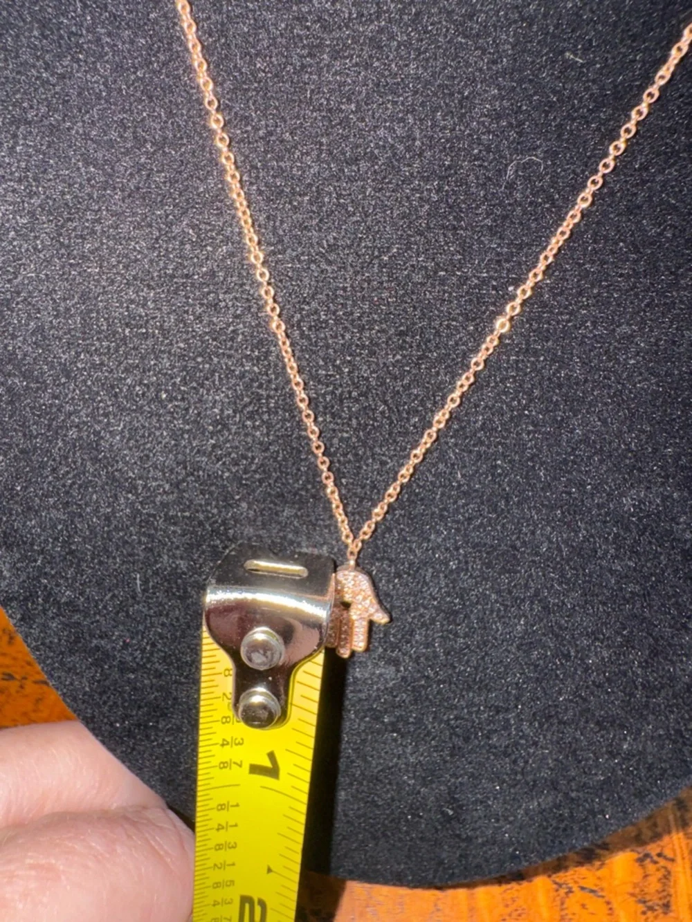 NWOT Rose Gold Hamsa Pendant Necklace - Picture 5 of 8